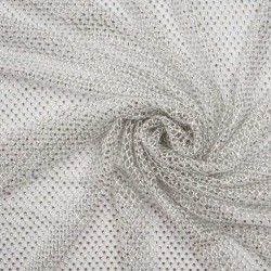 Biała siatka ze srebrnymi cyrkoniami