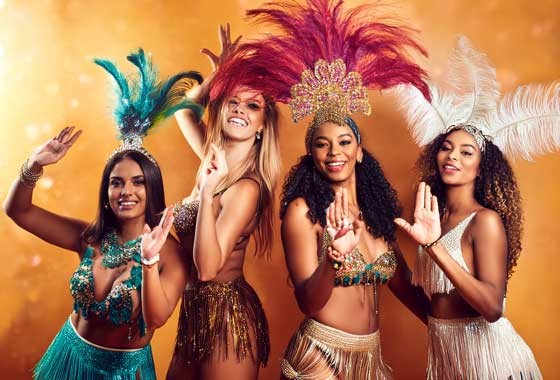 Tkaniny Karnawałowe: Sekretne Triki Krawców na Błyszczące Kreacje